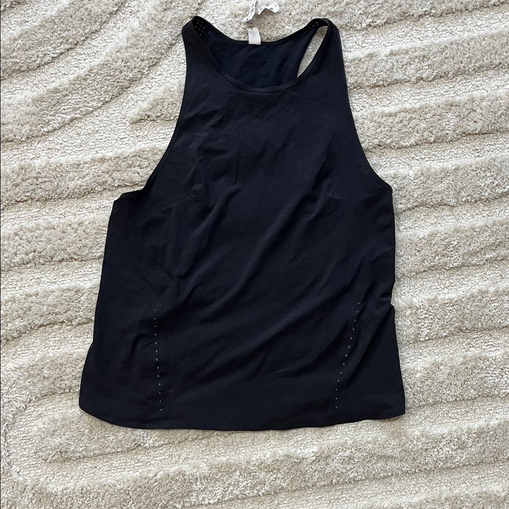 Lululemon Women’s Black shirt